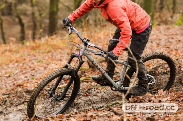 Mountain bike online standover